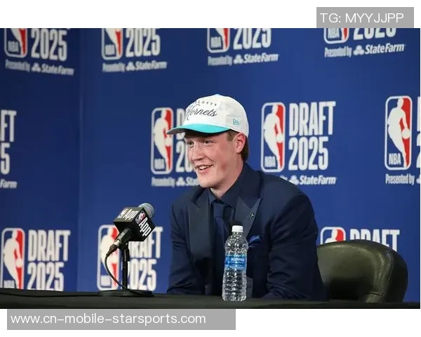 克尼佩尔表现出色4号秀13投6中贡献18分2篮板2助攻助力球队胜利 克尼佩尔表现出色4号秀13投6中贡献18分2篮板2助攻助力球队胜利