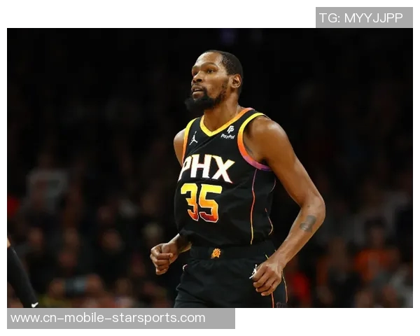 黄蜂主帅称卡尔克布伦纳攻防能力提升7中7砍14分展现出色表现 黄蜂主帅称卡尔克布伦纳攻防能力提升7中7砍14分展现出色表现