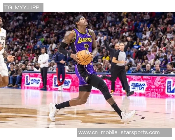 湖人训练营亮点频现替补阵容超越主力范德比尔特健康回归助力球队 湖人训练营亮点频现替补阵容超越主力范德比尔特健康回归助力球队