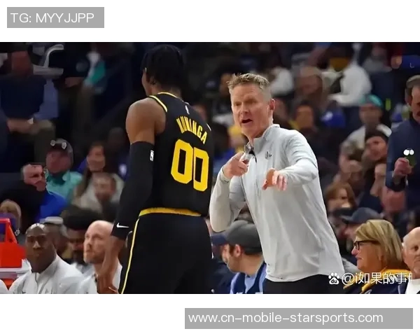 科尔称巴特勒在训练后与库明加交流给予他许多帮助和指导