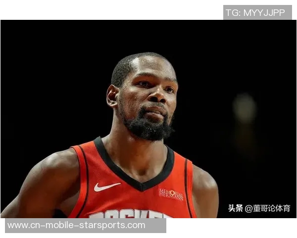 杜兰特盛赞阿门的超快二次起跳与独特风格如同发射台般令人惊叹 杜兰特盛赞阿门的超快二次起跳与独特风格如同发射台般令人惊叹