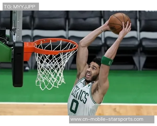 冈萨雷斯谈塔图姆渴望上场表示他全力以赴帮助队友的决心