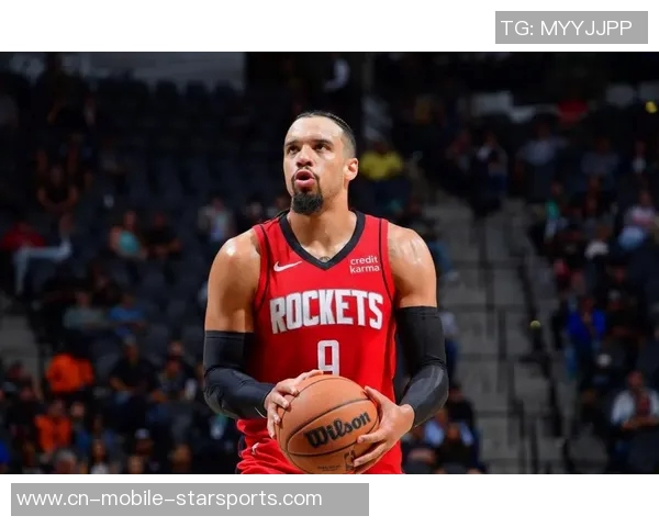 布克称赞狄龙拼搏精神伤愈期间曾关心他是否值得如此努力 布克称赞狄龙拼搏精神伤愈期间曾关心他是否值得如此努力