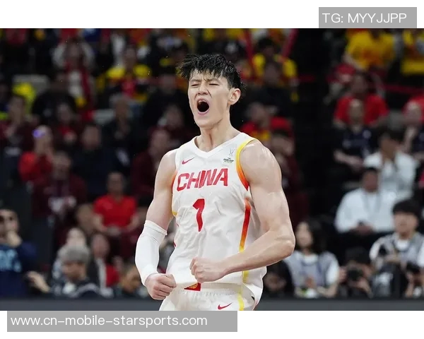 曾凡博首秀闪耀NBA中国赛太阳队对决篮网精彩回顾 曾凡博首秀闪耀NBA中国赛太阳队对决篮网精彩回顾